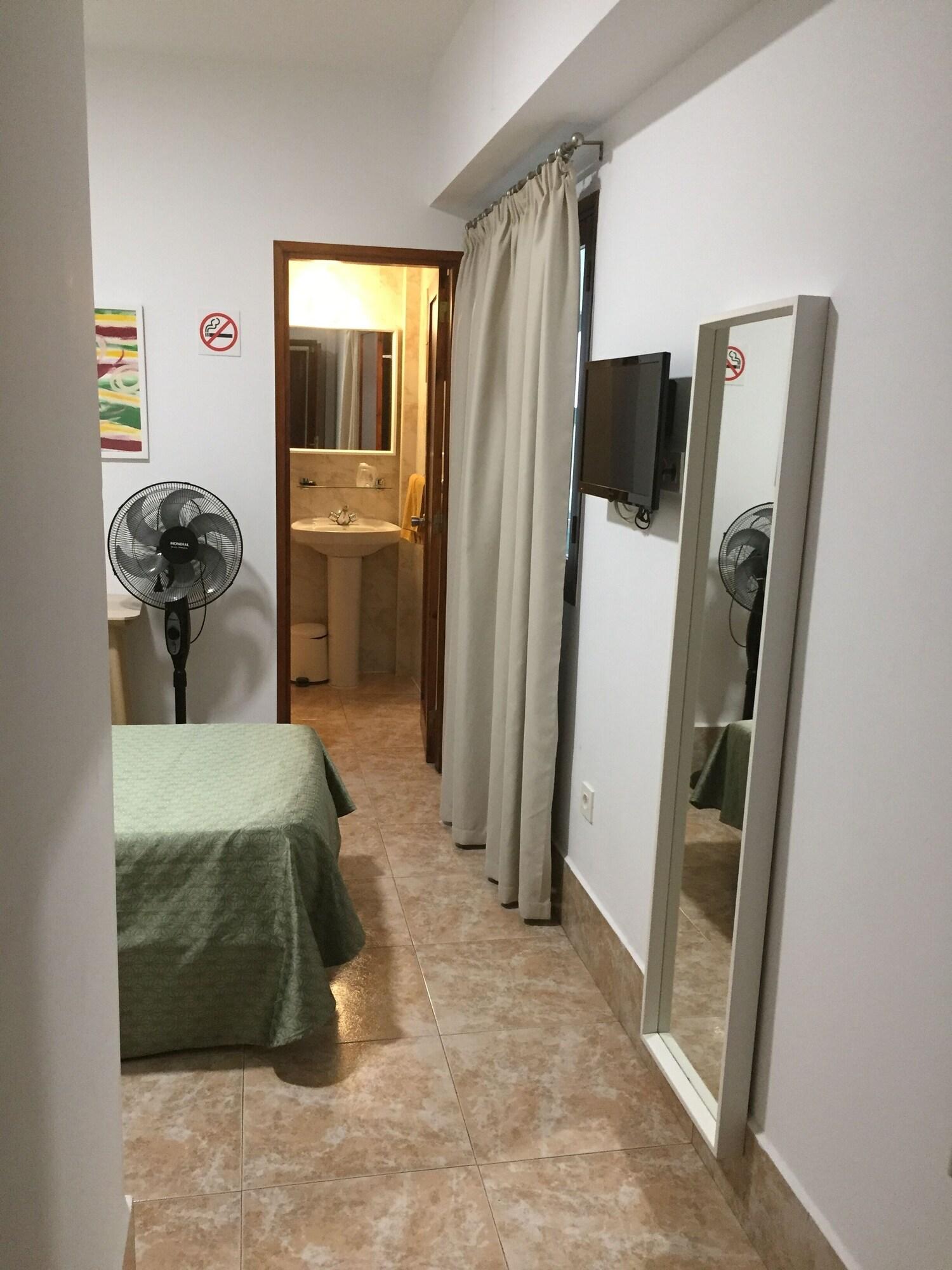 Hostal Residencia Cardona Arrecife (Lanzarote) Exterior foto