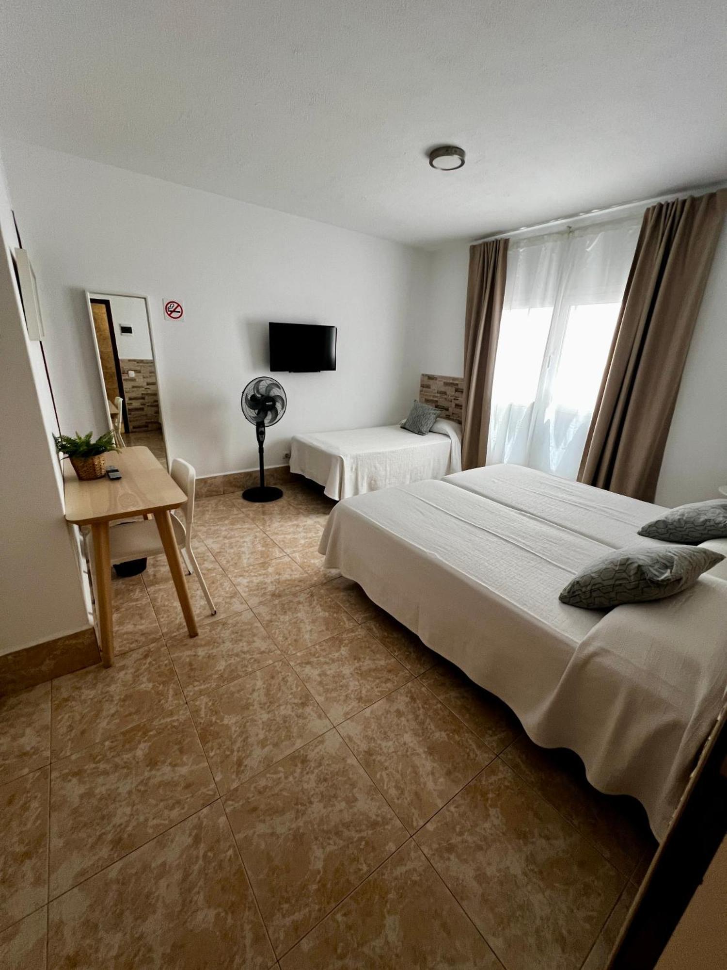 Hostal Residencia Cardona Arrecife (Lanzarote) Exterior foto