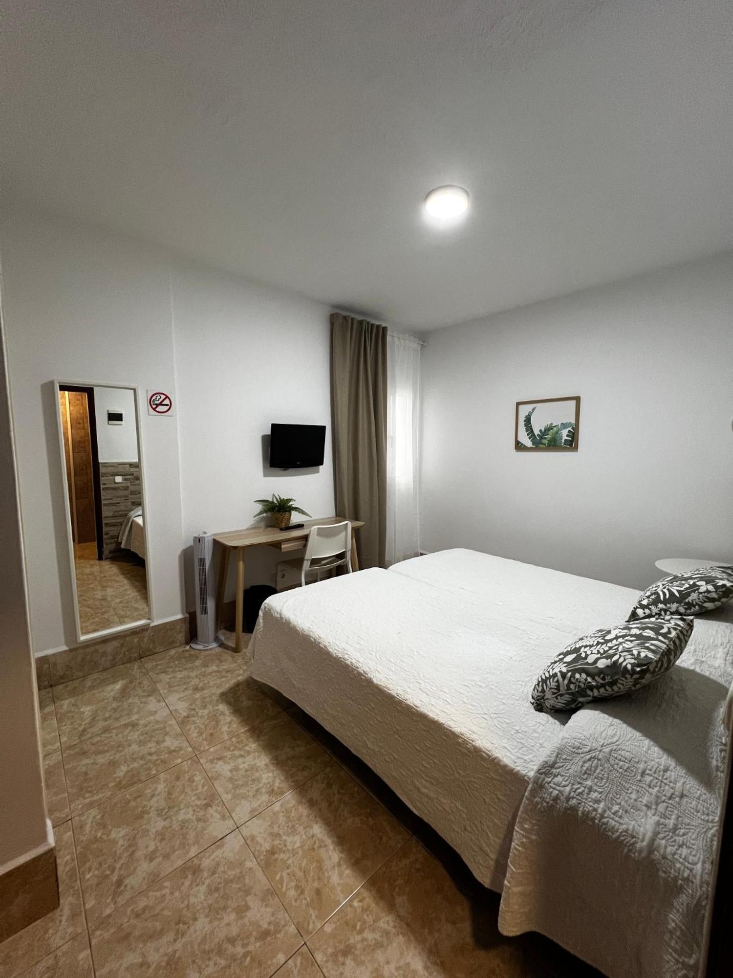 Hostal Residencia Cardona Arrecife (Lanzarote) Exterior foto