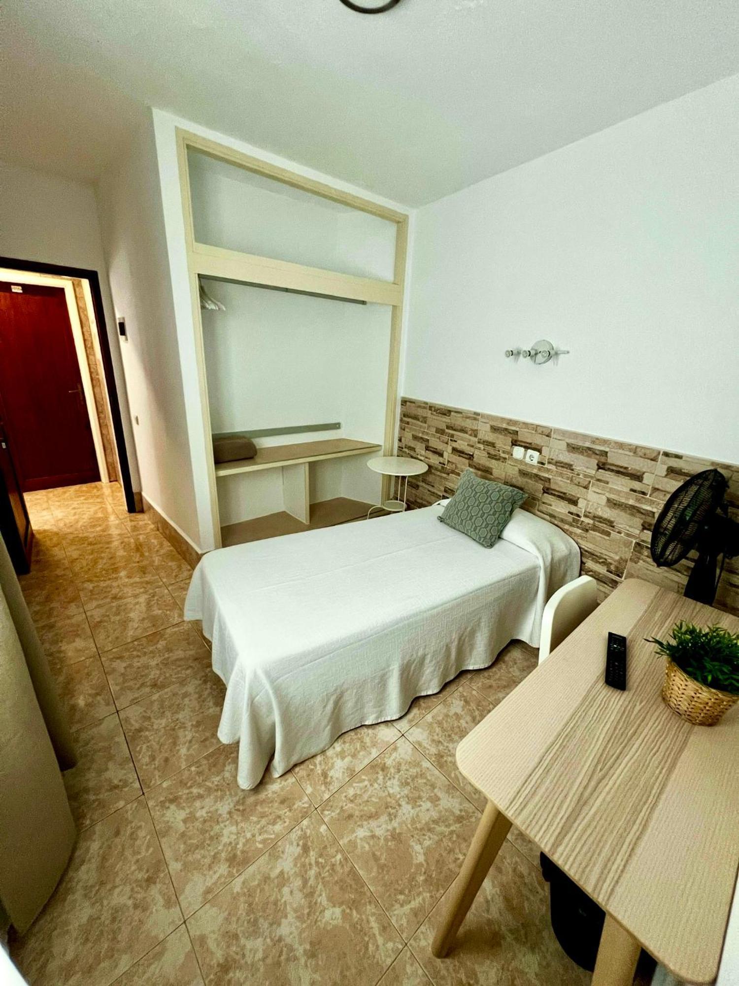 Hostal Residencia Cardona Arrecife (Lanzarote) Exterior foto